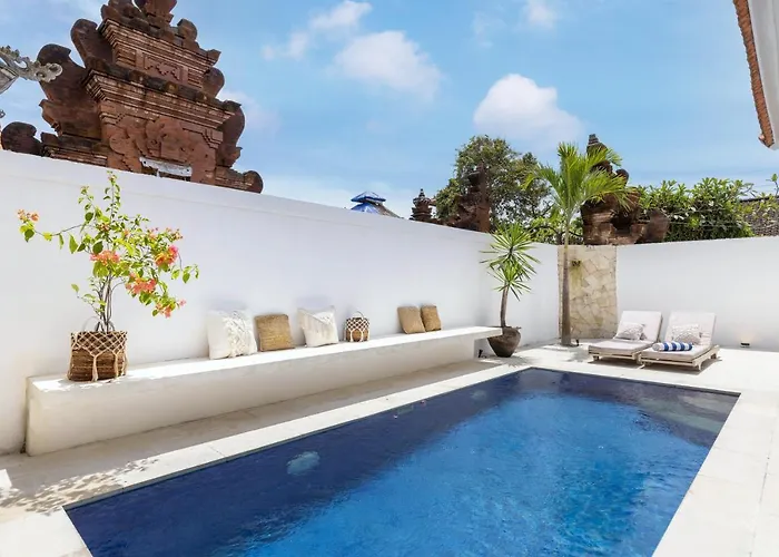 Villa Coconut - Walking Distance To & Bars!